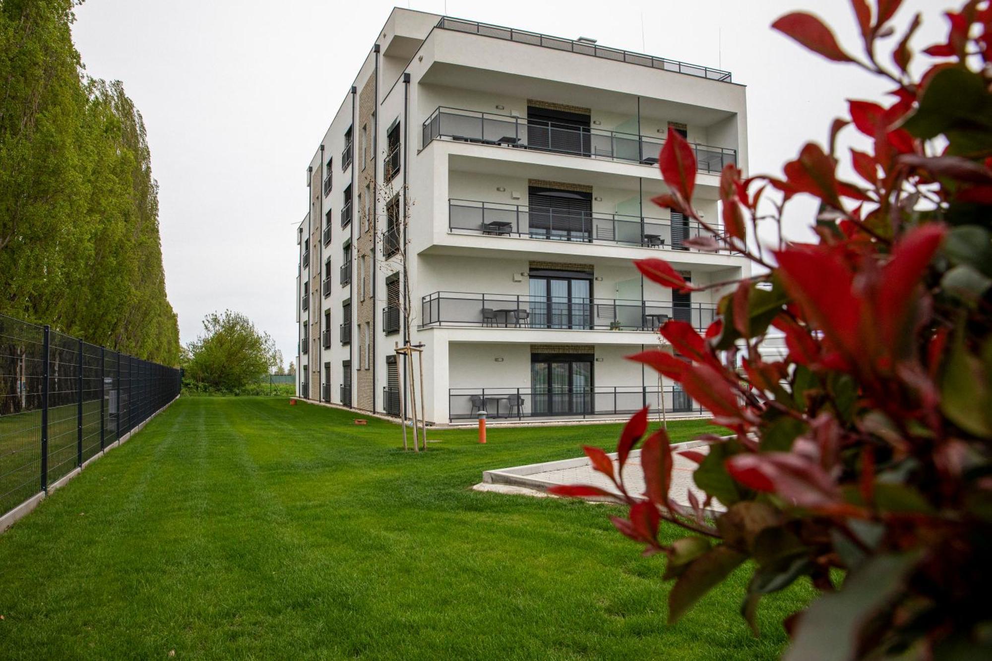 Kinga Apartman Дунайська Стреда Екстер'єр фото